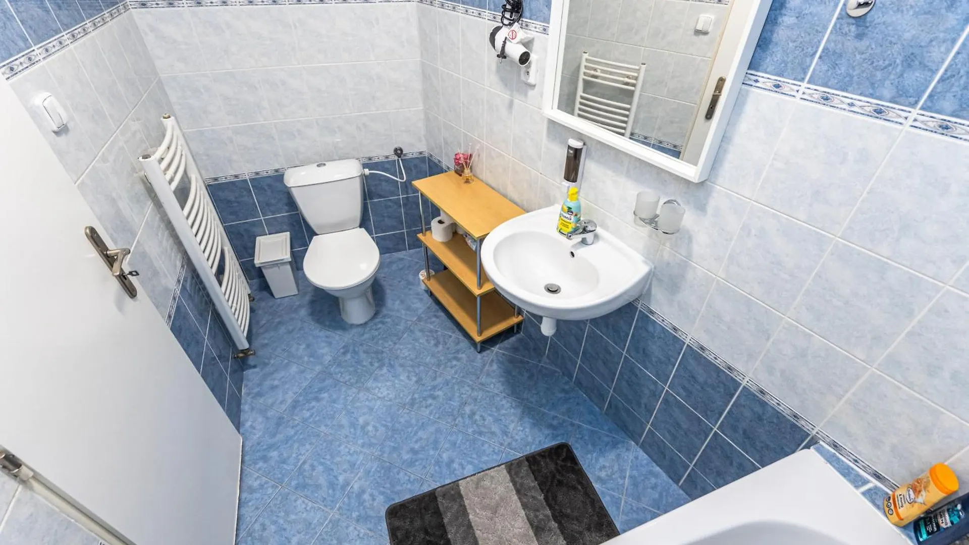 Wenceslas Square 2 Bedroom Apartment Prague